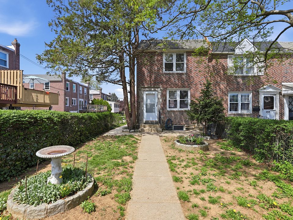 1st image of 271 W Wyncliffe Ave
