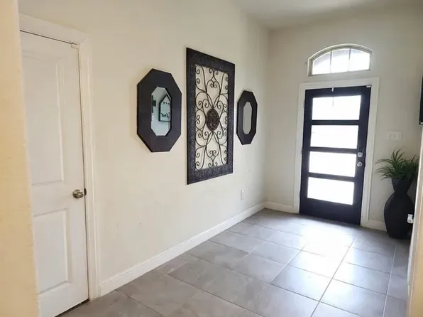 2813 Ainsworth Rd, Aubrey, TX 76227