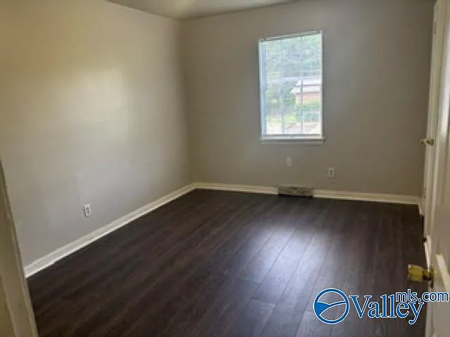2416 Redmont Rd NW — Photo 8