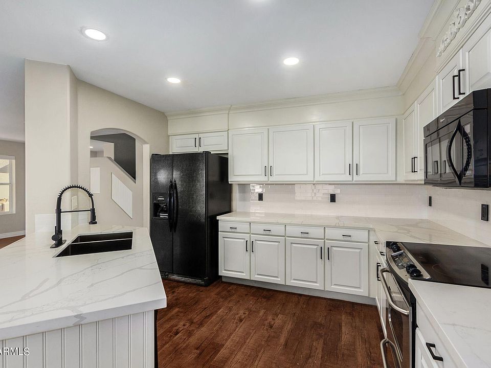 1st image of 31749 N SUNDOWN Drive