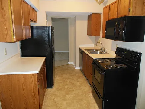 1865 E Werges Ave — Photo 5