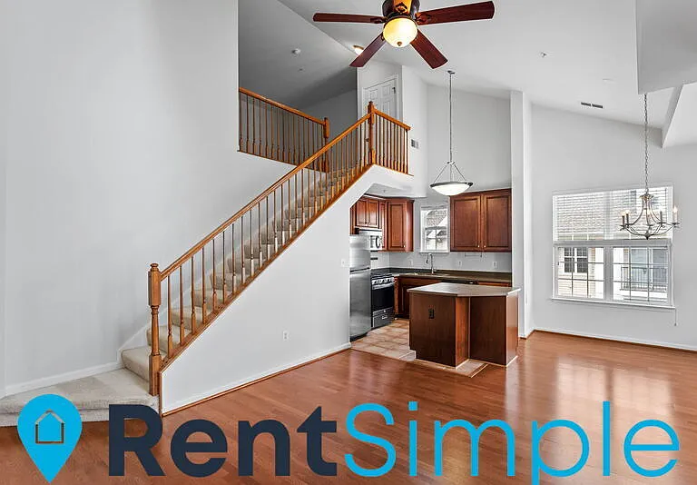 21210 McFadden Sq #402 — Photo 38