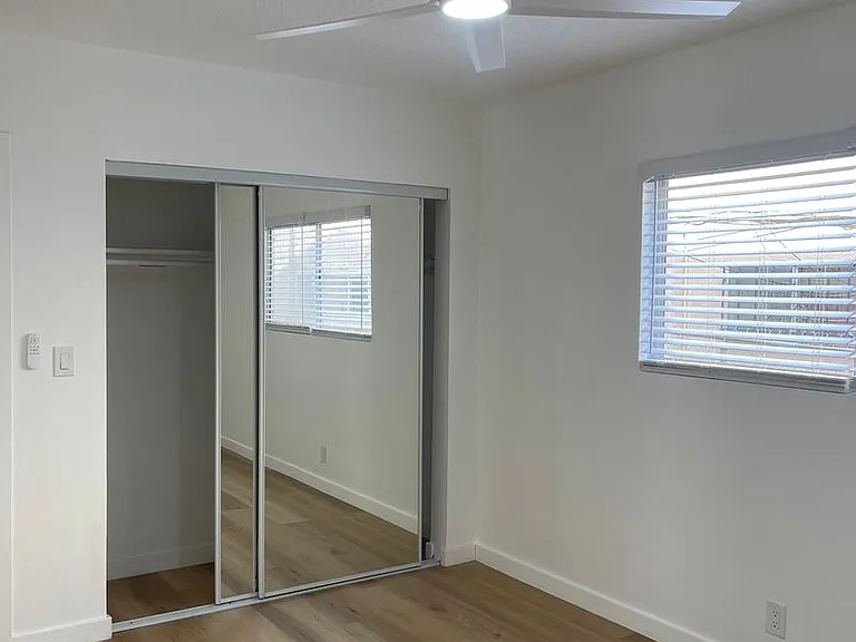 837 W Beach Ave #839 — Photo 19