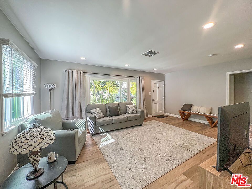 1st image of 7508 Vassar Ave