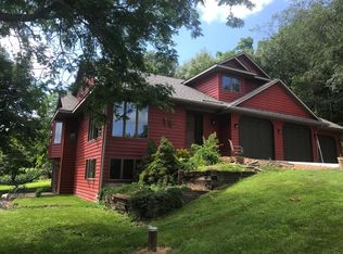 604 Chinnock Ln, River Falls, WI 54022