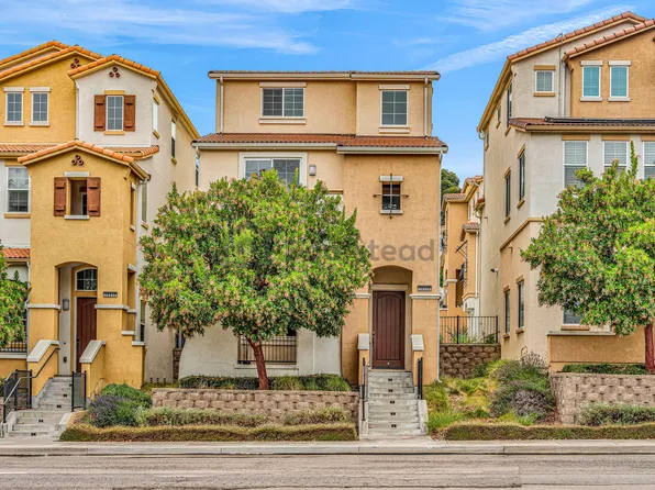 26520 Hayward Blvd, Hayward, CA 94542