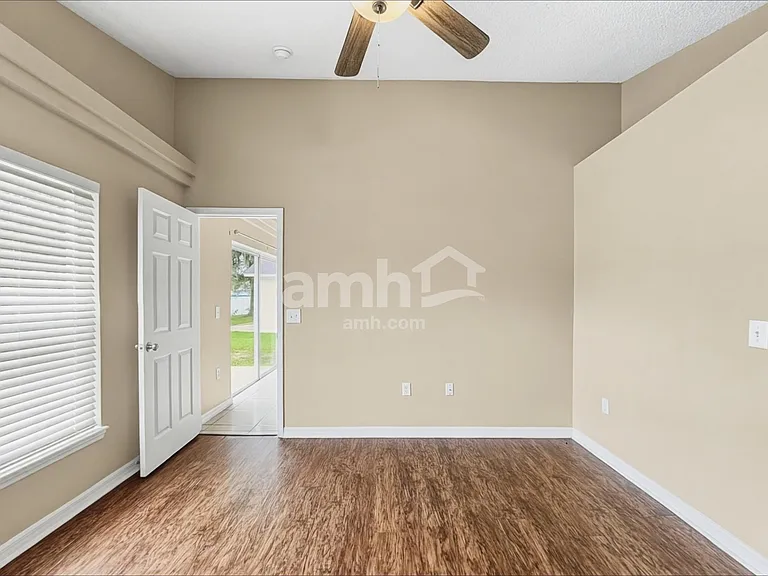 950 Woodsong Way — Photo 9