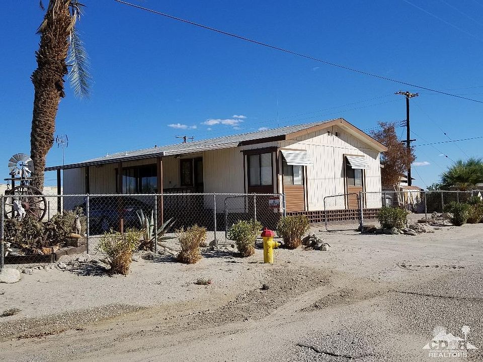 2nd image of 201 Indio Ave