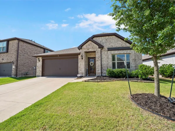 1272 Sumner St, Aubrey, TX 76227