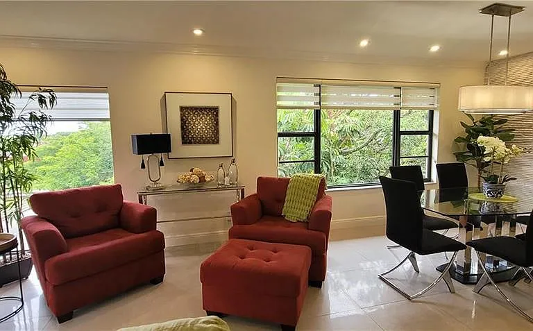 6010 S Falls Circle Dr #423 — Photo 3