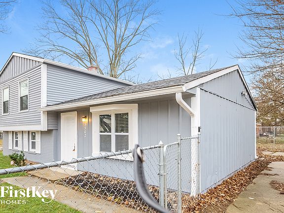 3rd image of 3502 N Roseway Dr
