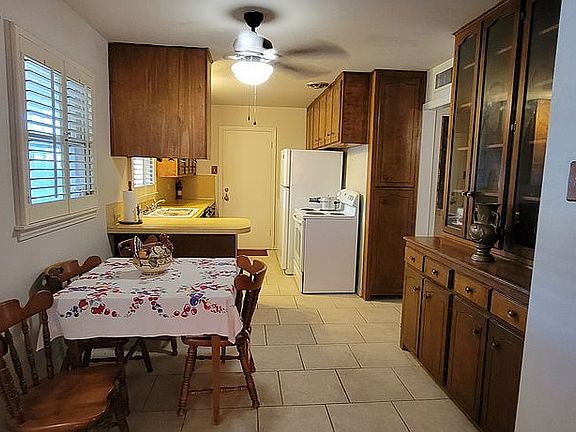 Dining Room & Kitchen