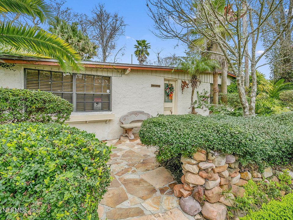 1st image of 956 LE BRUN Drive