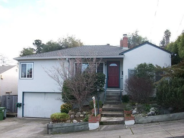 2617 Acorn St photo 1