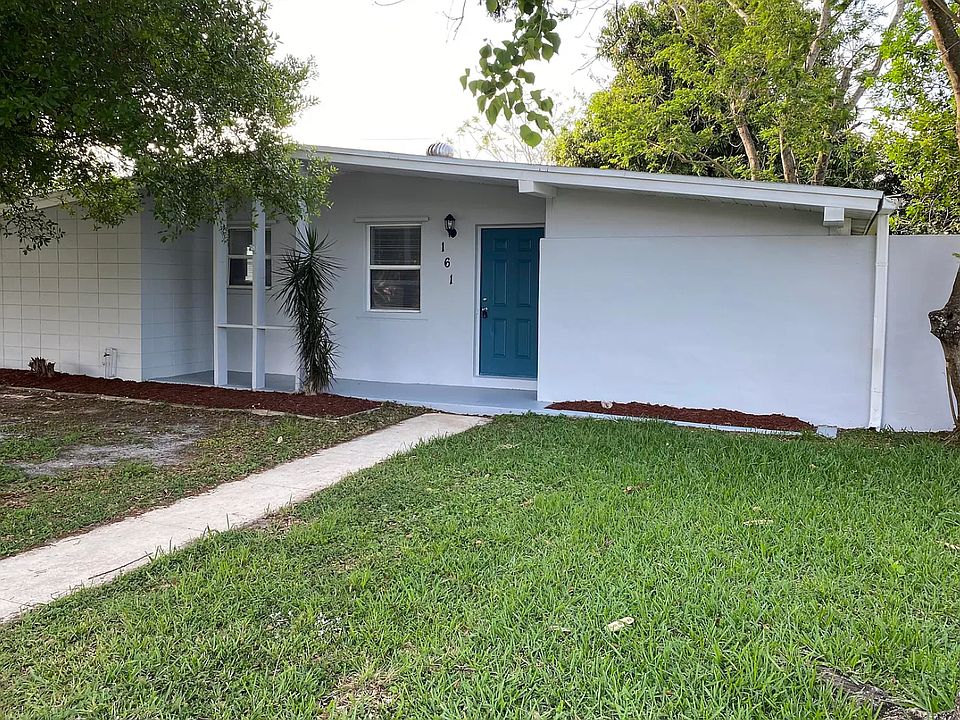1st image of 161 SE Bonita Ct #1