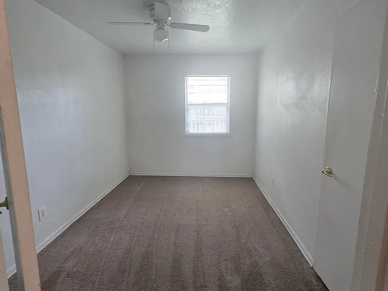 204 Richards St — Photo 5
