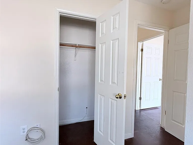 8621 Talyne Chaise Cir #B — Photo 35