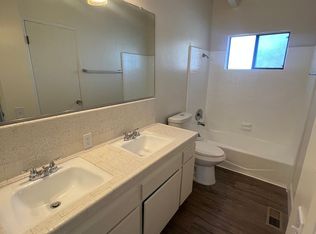 500 N Cahuilla Rd APT D, Palm Springs, CA 92262