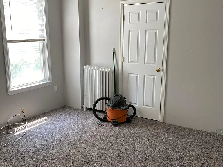 45 Oneida St #1 — Photo 9