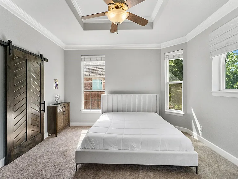 621 Somerset Dr — Photo 14