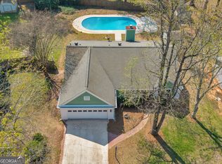 1329 Birdsong Ln, Hampton, GA 30228