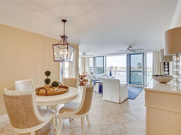 3rd image of 3554 Ocean Dr