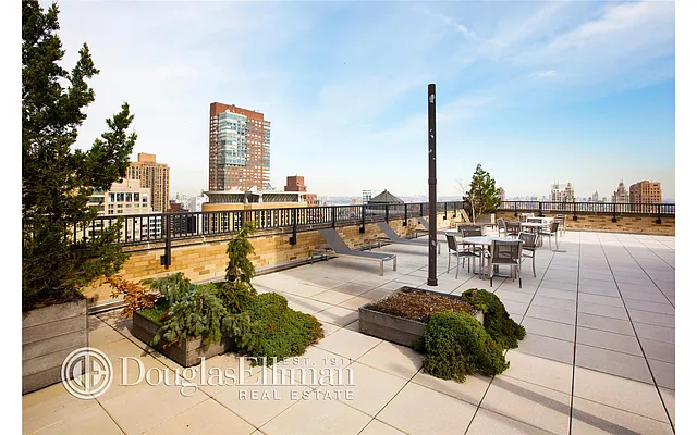 Sold by Douglas Elliman | media 33