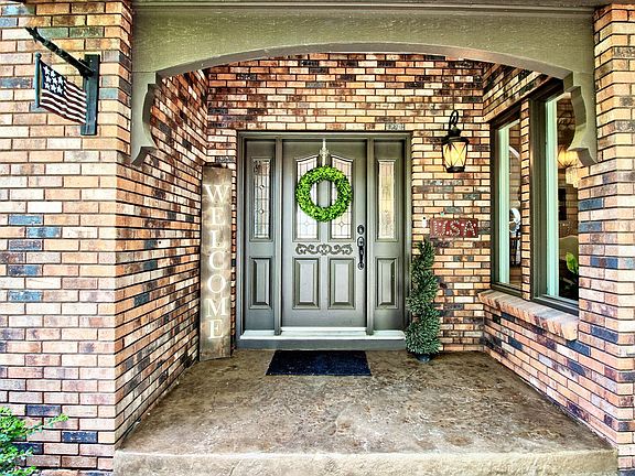 2nd image of 2677 Continental Dr