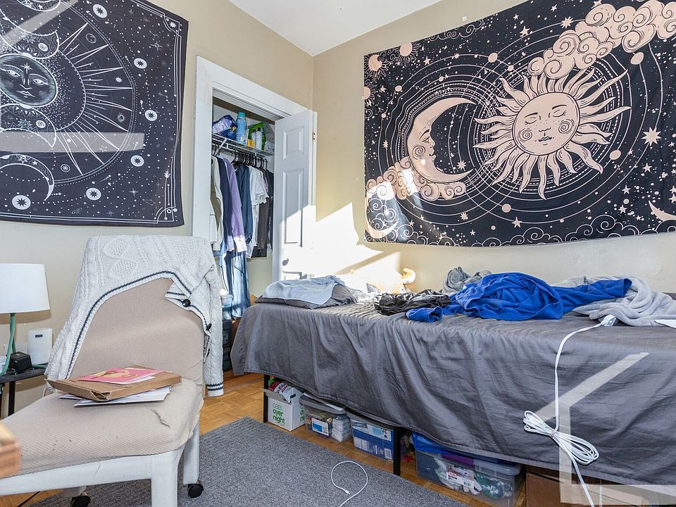 1st image of 76 Egmont St APT 5