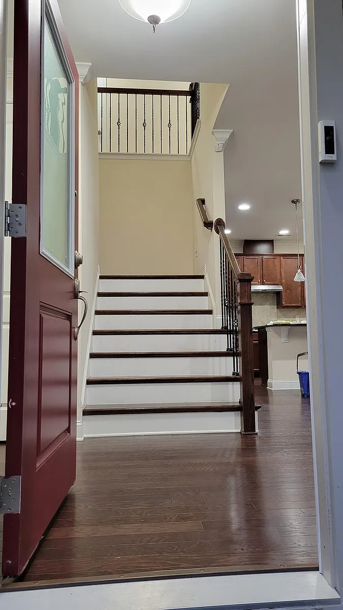 Main door Side entrance - 754 McRae Rd