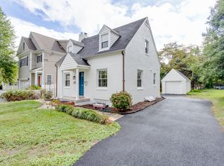 3404 8th St S, Arlington, VA 22204