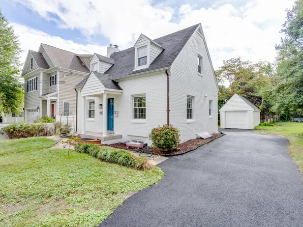 3404 8th St S, Arlington, VA 22204
