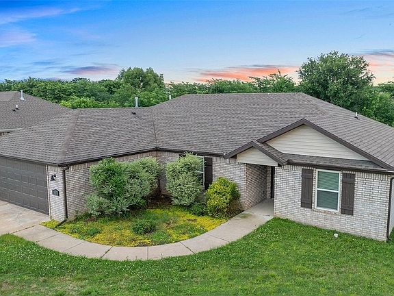 2nd image of 517 Eagle Dr