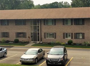 1017 Sanlin Dr, Coraopolis, PA 15108