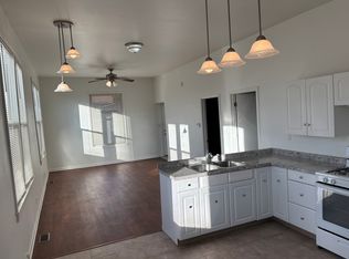 2120 Schrage Ave APT 1R, Whiting, IN 46394