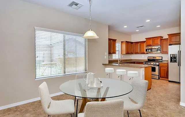 3659 W Thalia Ct — Photo 8