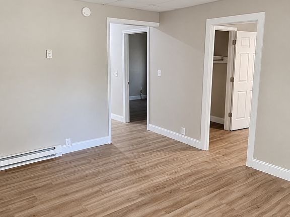 5th image of 4803 Cameron Rd