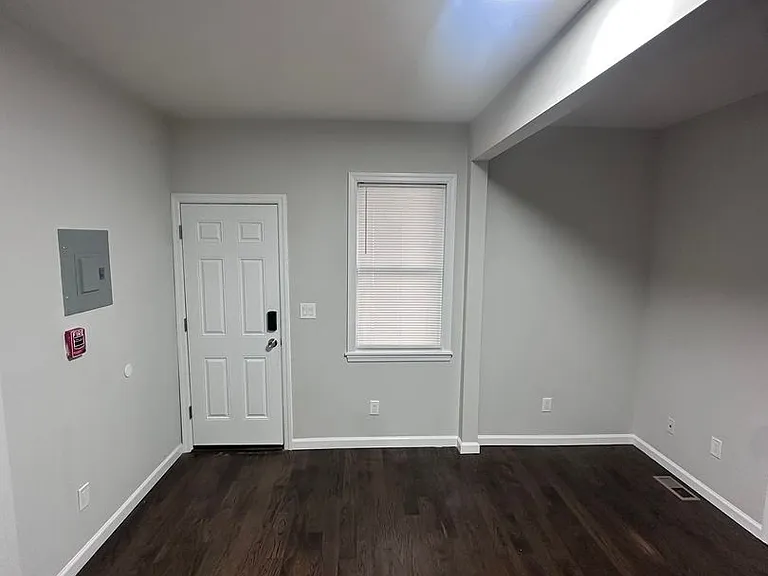 116-118 Catherine St — Photo 31