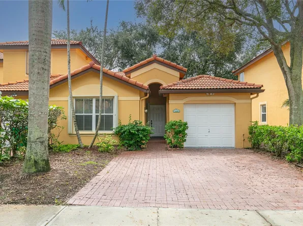 14028 S Forest Oak Cir, Fort Lauderdale, FL 33325