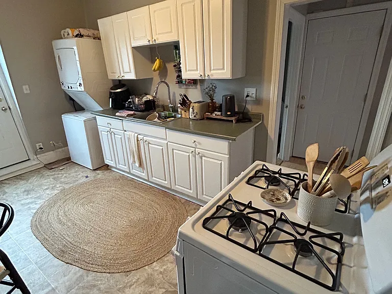 158 I St #3 — Photo 2
