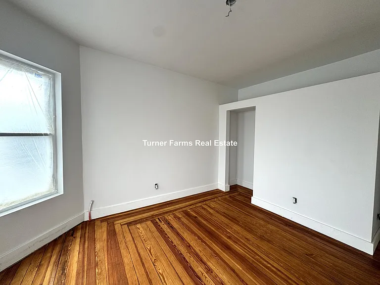 82 Marion St #1 — Photo 7