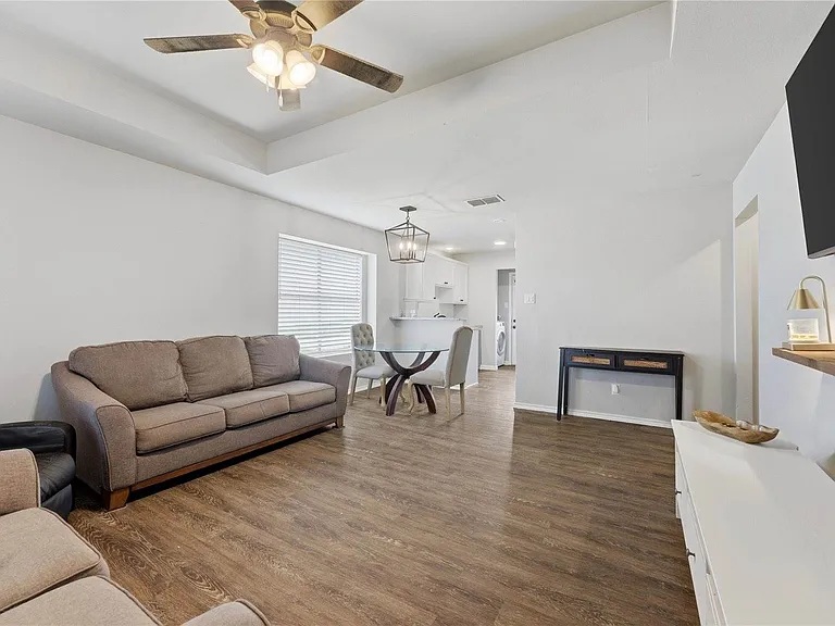904 Overlook Dr — Photo 6