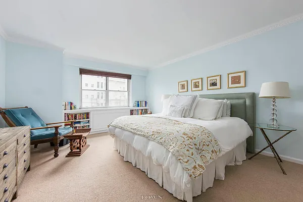 Sold by Town Residential | media 23