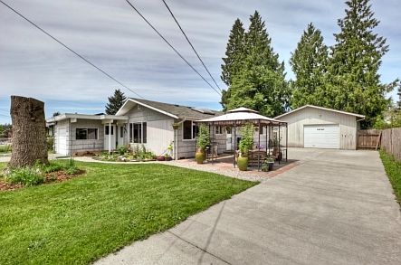 1st image of 4621 94th Pl NE
