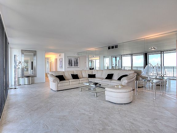 2nd image of 122 Lakeshore Dr #8320