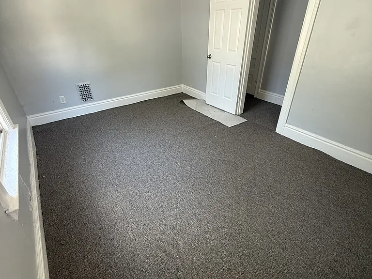 83-85 Parsells Ave #85 — Photo 5