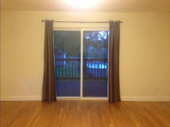 18-20 Buck St #1, Woburn, MA 01801
