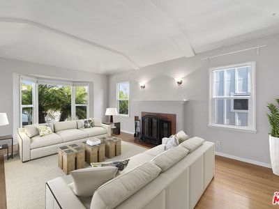 7906 Naylor Ave, Los Angeles, CA, 90045