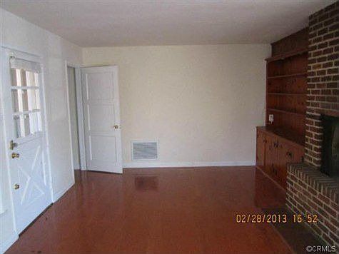 4th image of 8102 Friends Ave