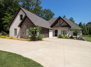 4004 Lakeside Cv, Jonesboro, AR 72404